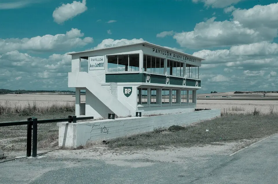 Reims-Gueux vanha rakennus